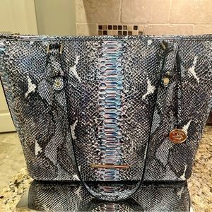 NWOT Brahmin Medium Asher Marine Seville